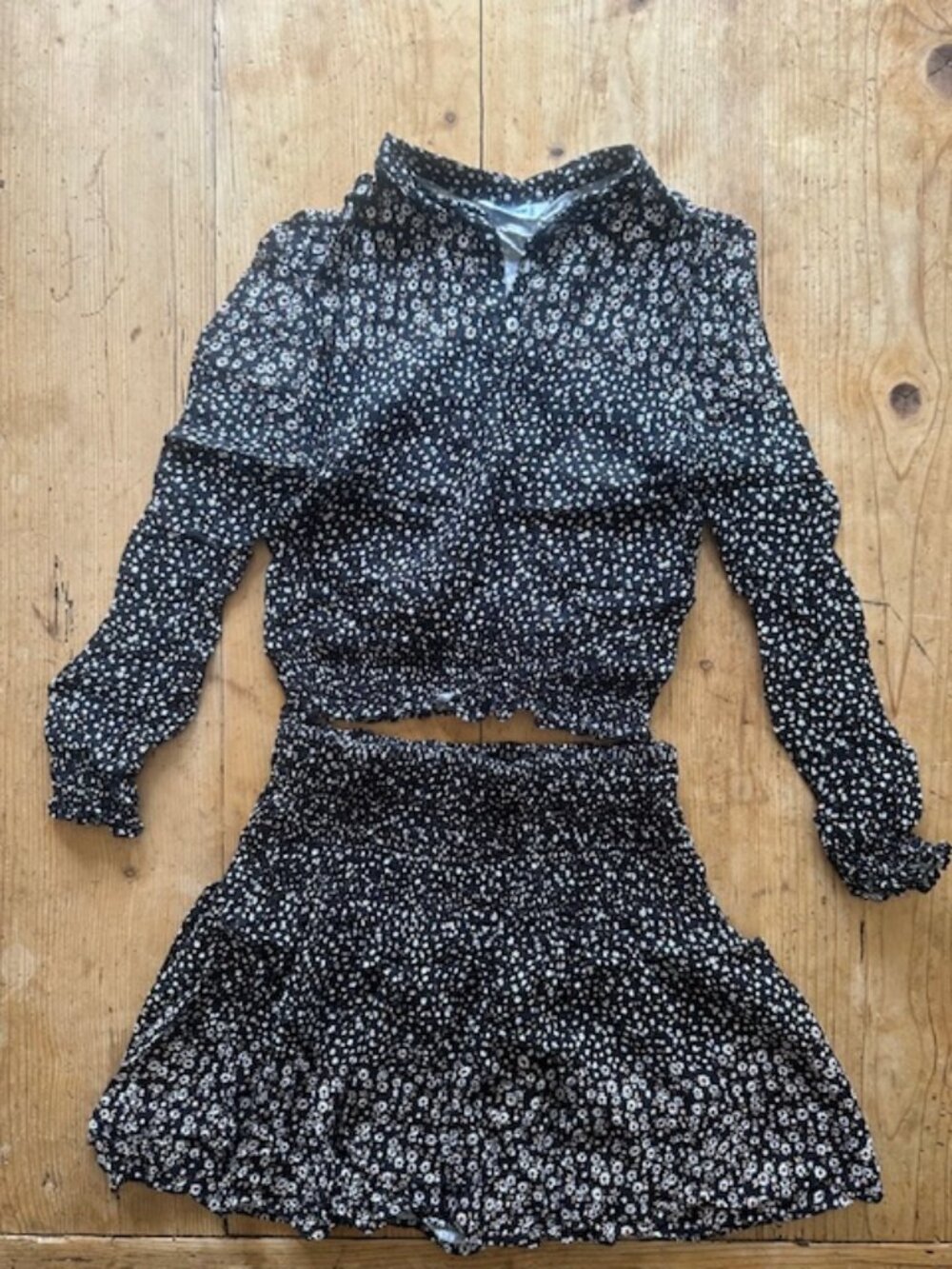 Mayoral Girls Black Floral Skirt and Long Sleeve Top Size 12